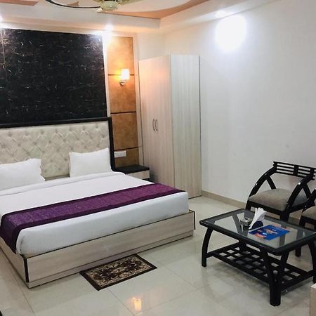 The Magnum Bed & Breakfast New Delhi Ngoại thất bức ảnh