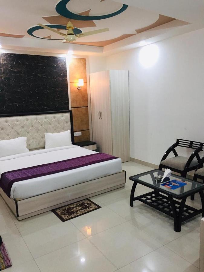 The Magnum Bed & Breakfast New Delhi Ngoại thất bức ảnh